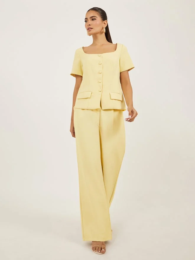 ستايلي بلوزة ستايلي مربعة بياقة مربعة وأزرار أمامية