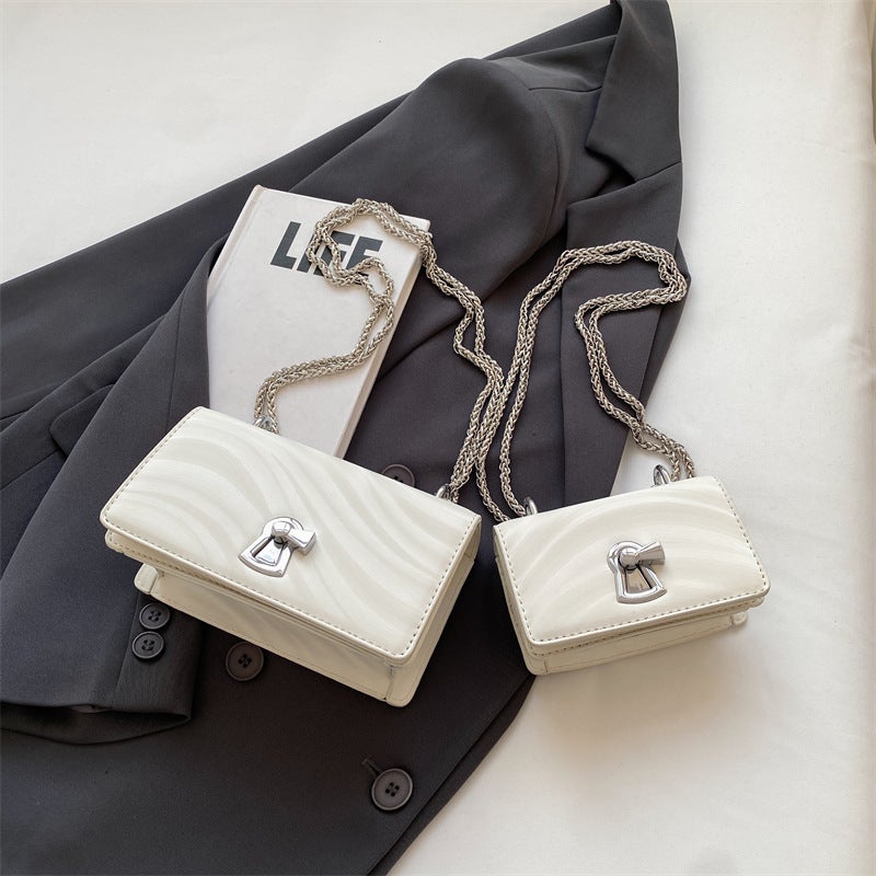 Niche Design Chain Small Square Bag Women'S Bag 2023 New Textured Shoulder Bag Fashion Turn Lock Messenger Bag - Image 4