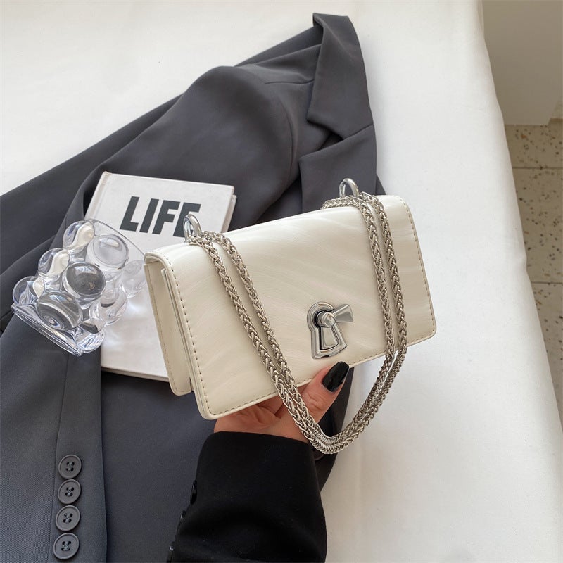 Niche Design Chain Small Square Bag Women'S Bag 2023 New Textured Shoulder Bag Fashion Turn Lock Messenger Bag - Image 1