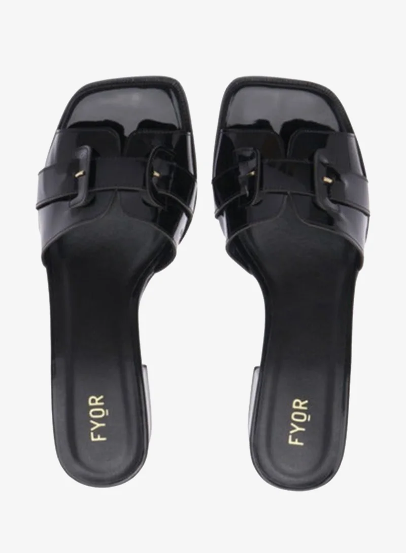 فايور Chic Patent Mule BDV 107