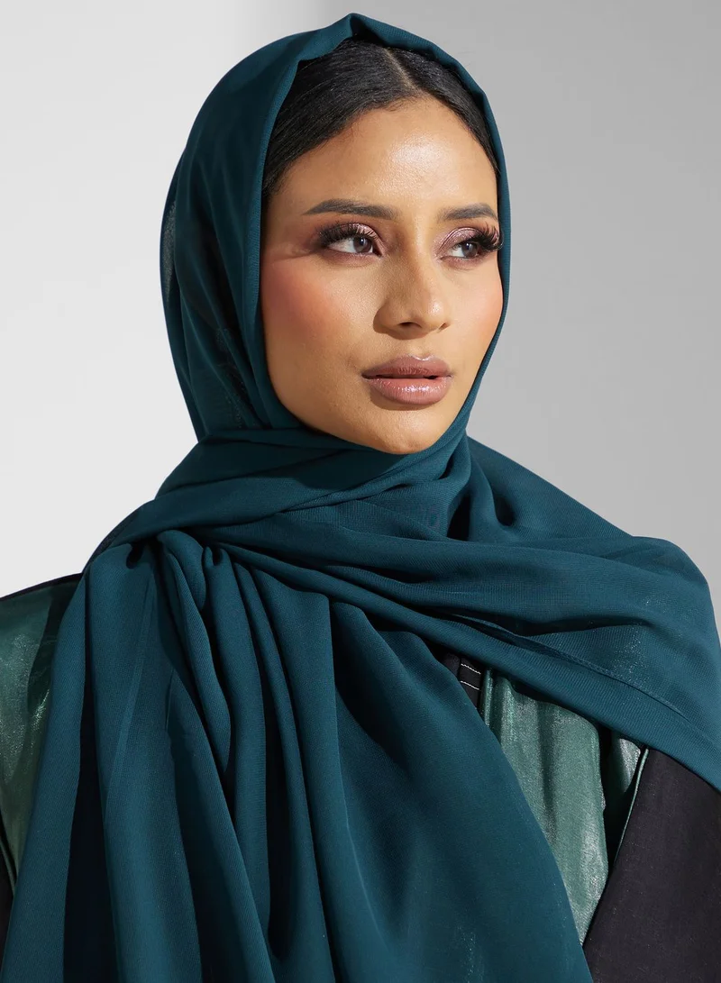 Khizana Color Block Detail Abaya With Sheila