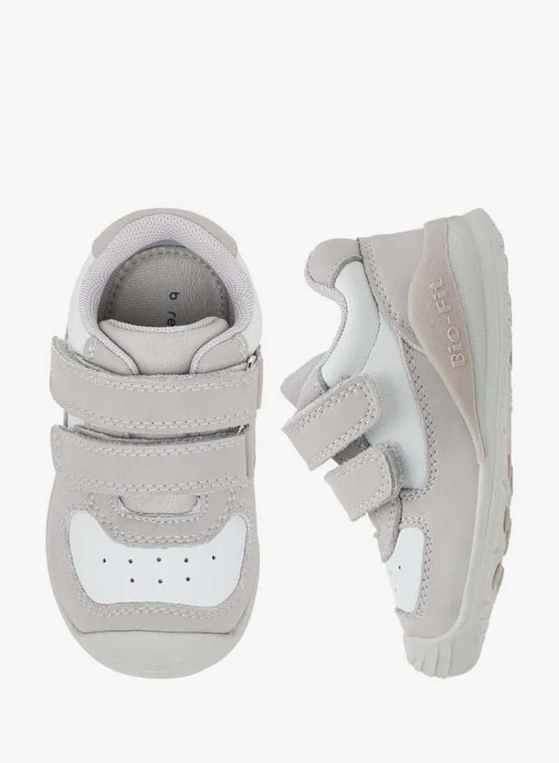 بيرفيت أحذية رياضية بنعل بارز وإغلاق بشريط لاصق