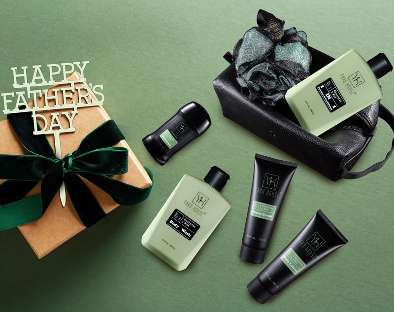 Yard House Mens Luxury Bath and Body Gift Set For Him - Skin Care Kit in Eucalyptus and Mint - Fathers Day Birthday Christmas Gifts Ideas For Men - 7Pcs Set w. Full Size Items in Leather Toiletry Bag - Image 3