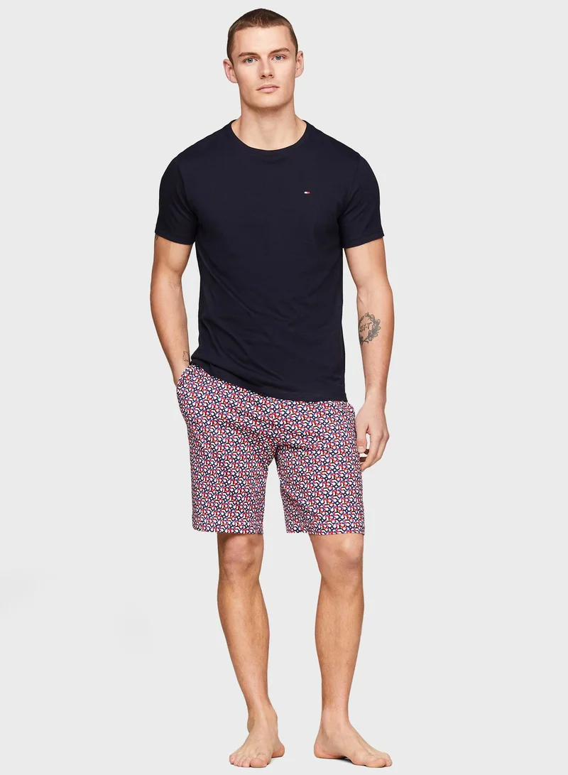 TOMMY HILFIGER T-Shirt & Shorts Set