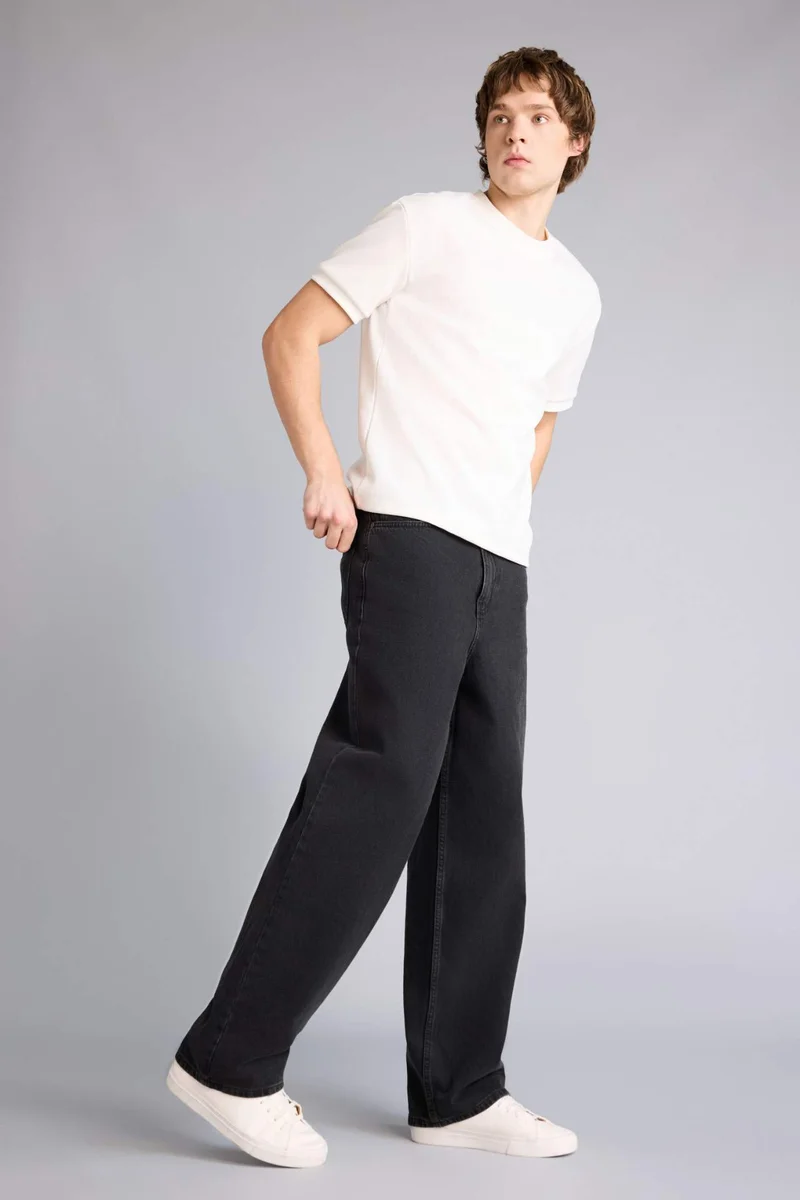 ديفاكتو Super Baggy Fit Trousers