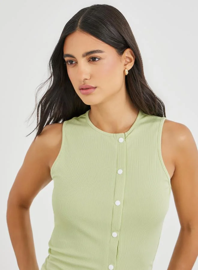 Styli Ribbed Knit Sleeveless Buttoned Top