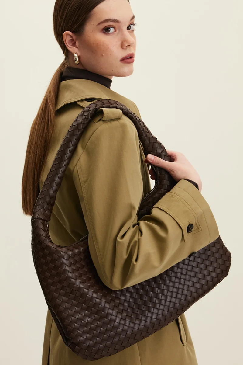مانوكا Frances Knitted Large Bag Bitter Coffee