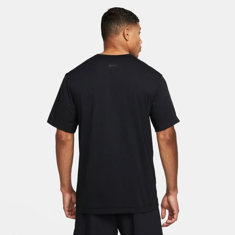 Nike Men's Dri-FIT UV Hyverse Dye T-Shirt