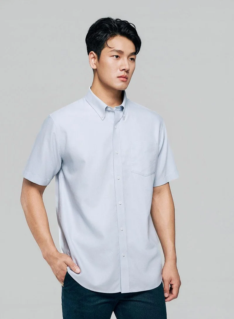 Men’s Regular Fit Wrinkle‑Free Short Sleeve Oxford Shirt