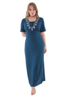 Women's jalabiya with short sleeves and distinctive embroidery on the collar for a chic summer look.
