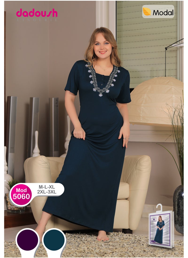 Dadoush - Women's jalabiya with short sleeves and distinctive embroidery on the collar for a chic summer look. - Image 1
