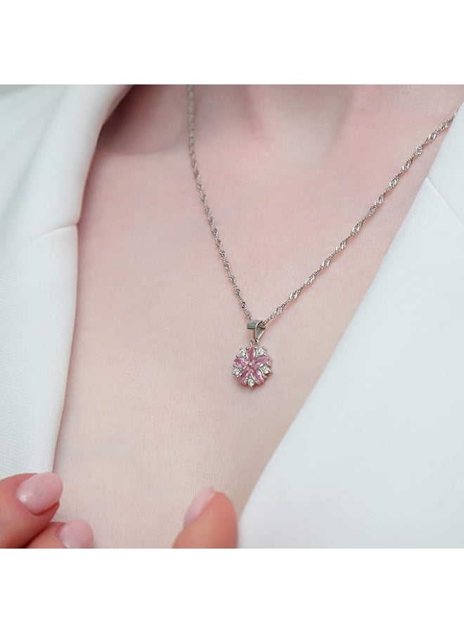 925 ستيرلنغ سيلفر تشارمز سلسال من الفضة الإسترلينية عيار 925 بقلادة فاخرة ناعمة مصنوعة بجودة عالية ودقة شديدة على شكل زهرة الكرز مرصعة بفصوص ملونة صغيرة من كريستال الزيركون لتعطي مظهرا رائعا للأميرة التي تستحقها - Image 4