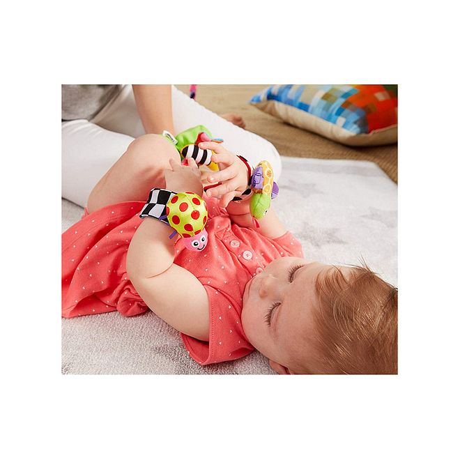 Lamaze Gardenbug Footfinder & Wrist Rattle Set - Auditory/Tactile Skills Toy, 0M+, 18cm - Image 4