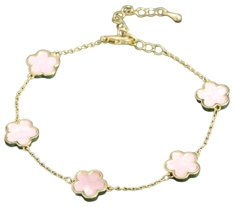 YUCCA Elegant Rose Bracelet in Gold with a Pink Interior - Image 1