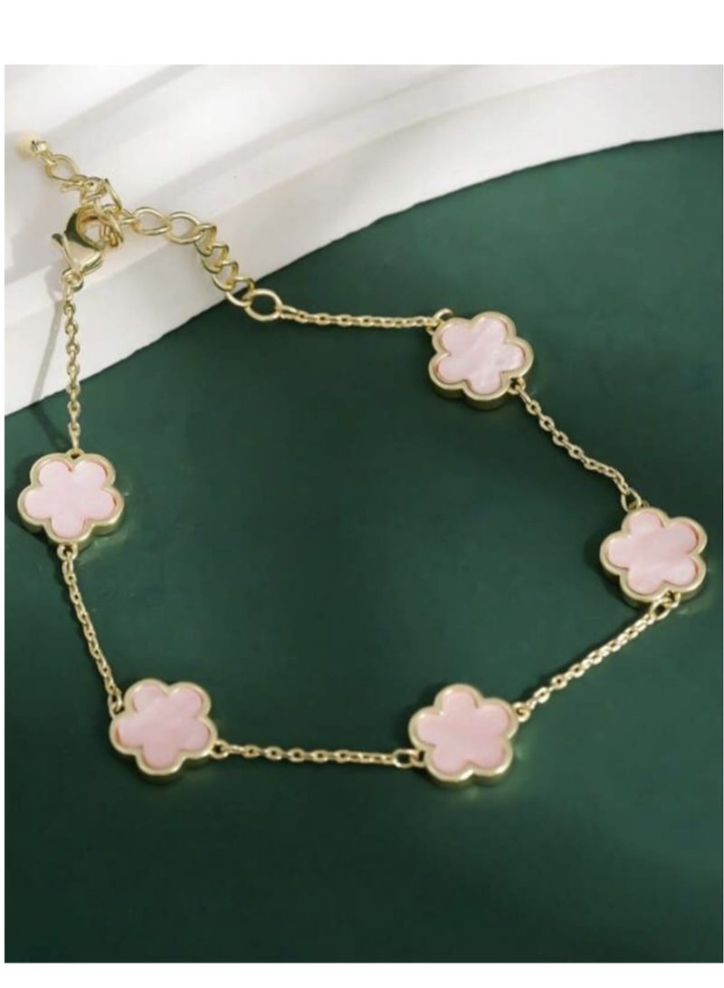 YUCCA Elegant Rose Bracelet in Gold with a Pink Interior - Image 3