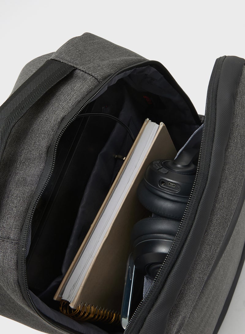 روبرت وود حقيبة ظهر كاجوال مبطنة مع منفذ - Image 5