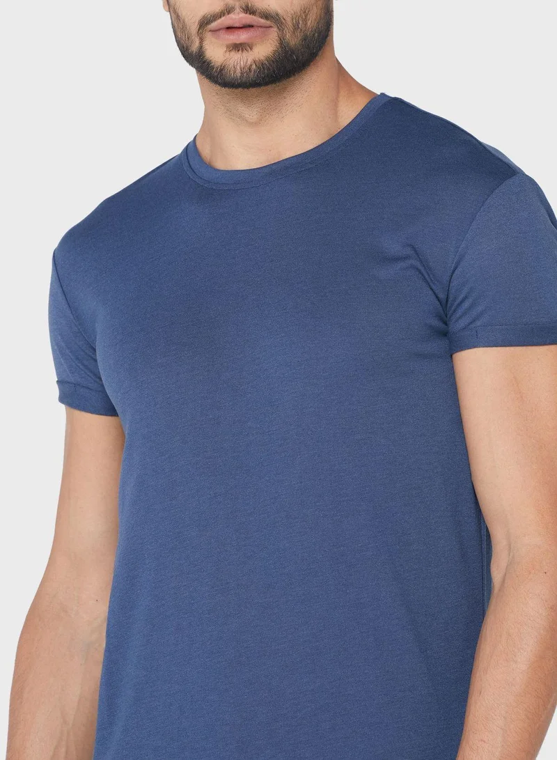 DeFacto  Essential Crew Neck T-Shirt for Men | Best Price UAE
