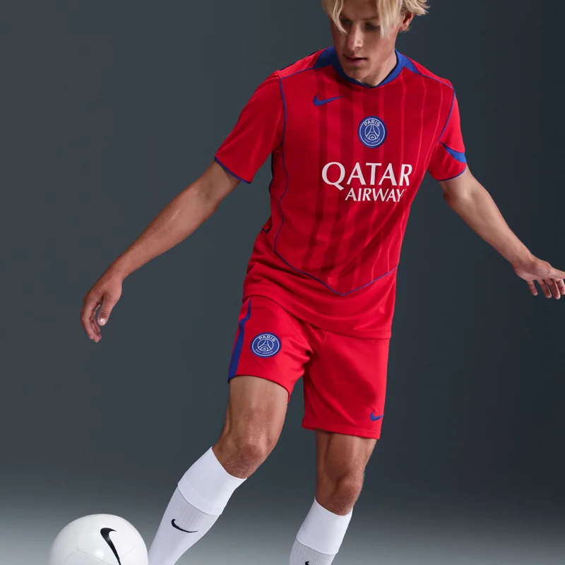 Nike Red Men's Paris Saint-Germain 25/26 3rd Replica Football Shorts for Men | Best Price UAE