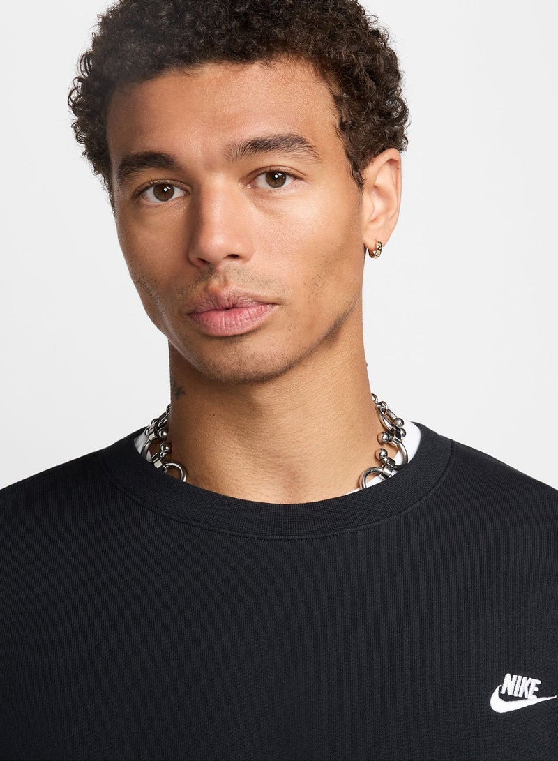 نايكي سويت شيرت واسع بقصة كلوب فيتد - Image 3