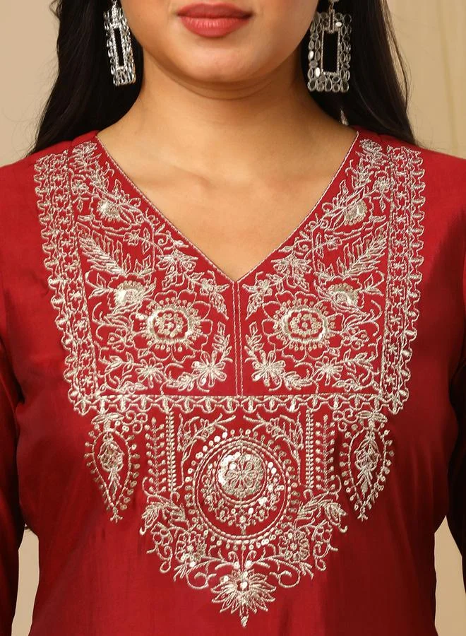 globus Embroidered V-Neck Straight Ethnic Kurta by Styli