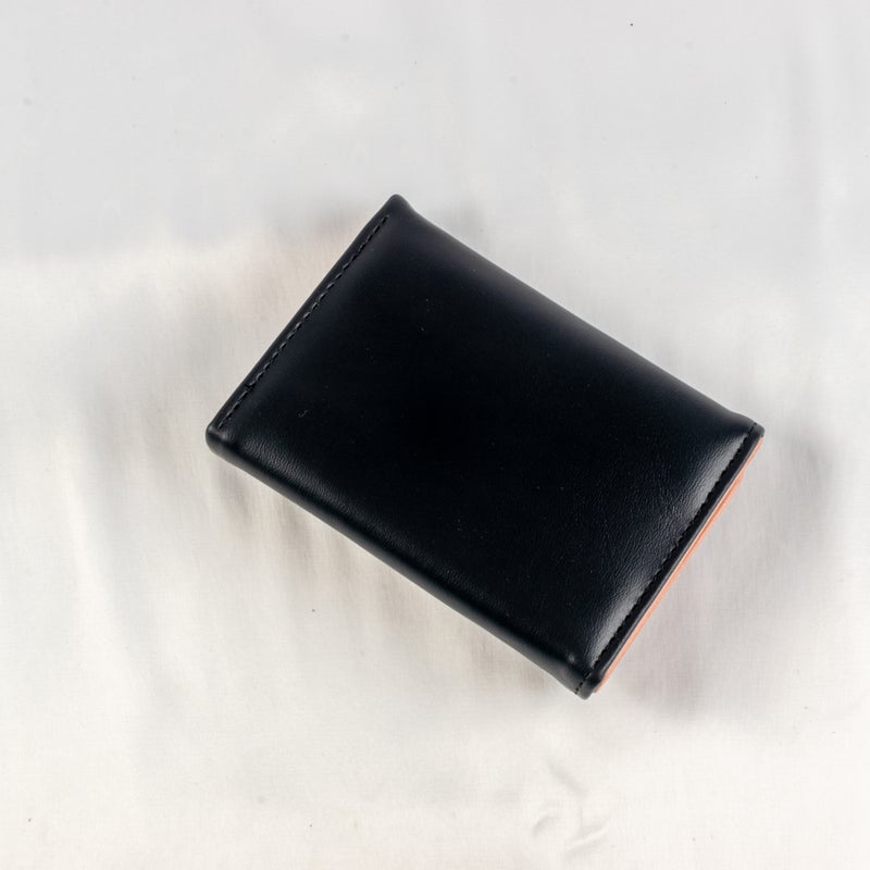 محفظة وحاملة بطاقات جلد أسود تحتوي على جيوب متعددة للنقود والبطاقات - Image 2