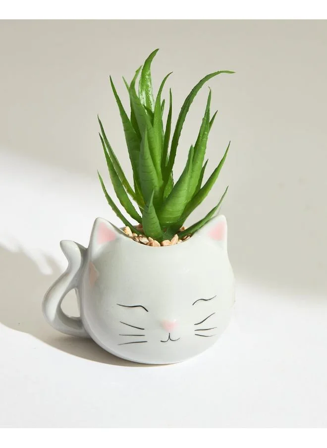 Chumbak Blushing Cat Planter