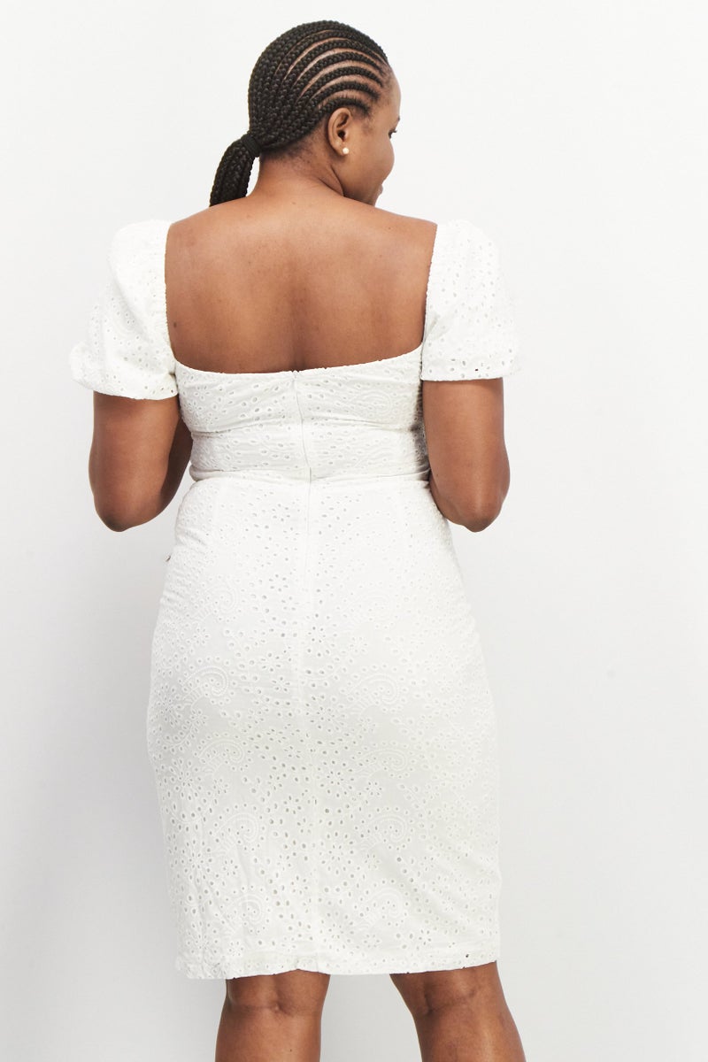 Dark Pink Women Plus Size Textured Midi Dress, White - Image 4