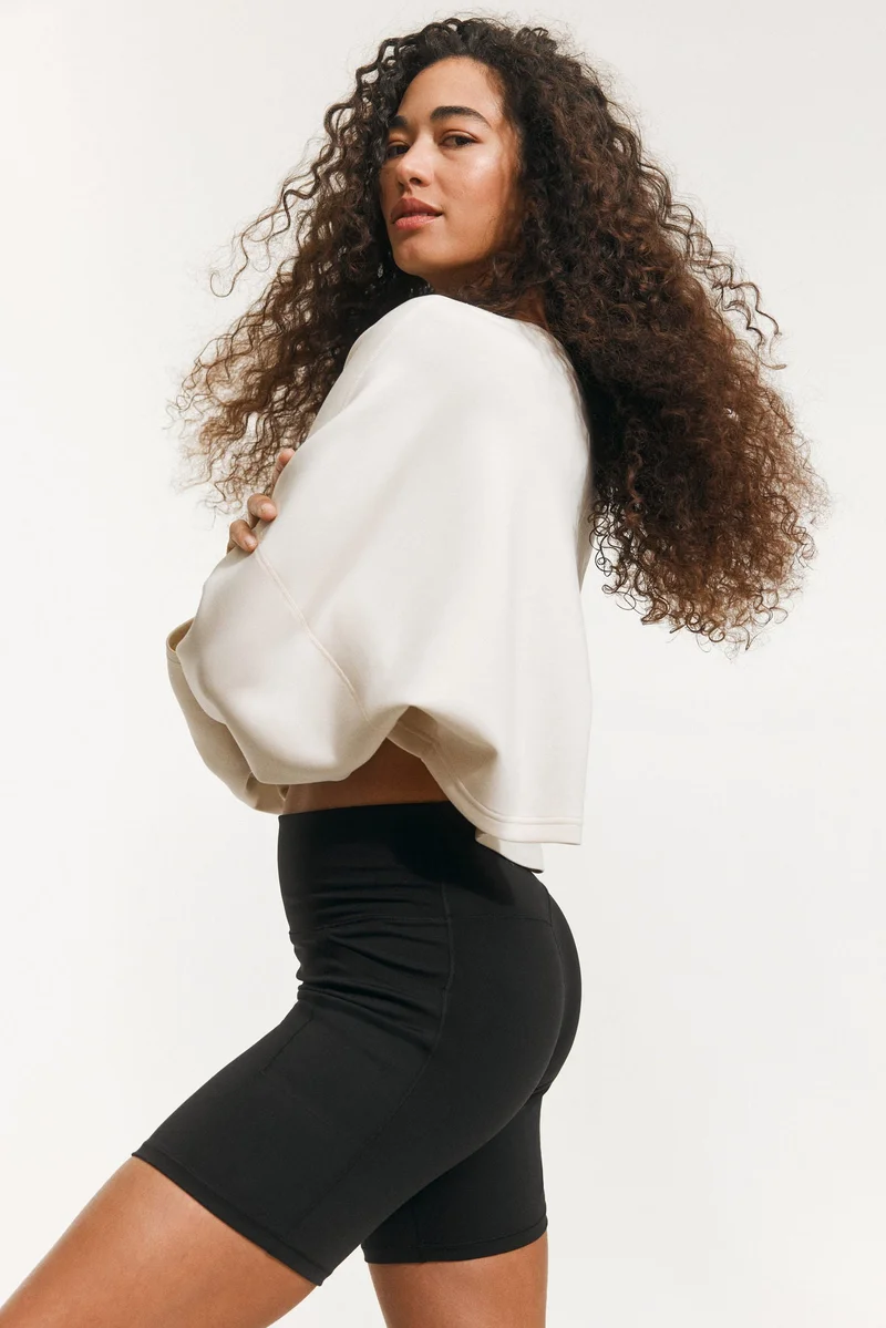 H&M Pocket-detail sports cycling shorts in DryMove™