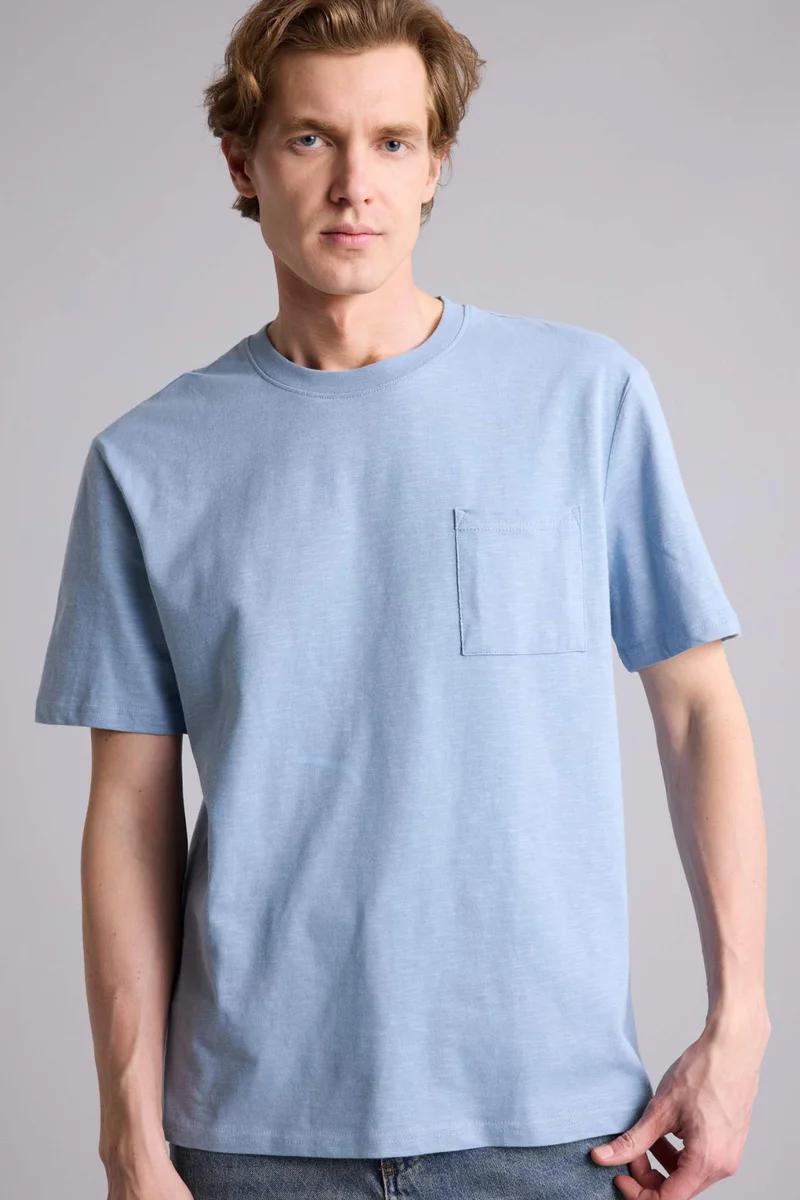 ديفاكتو Regular Fit Crew Neck Short Sleeve T-Shirt