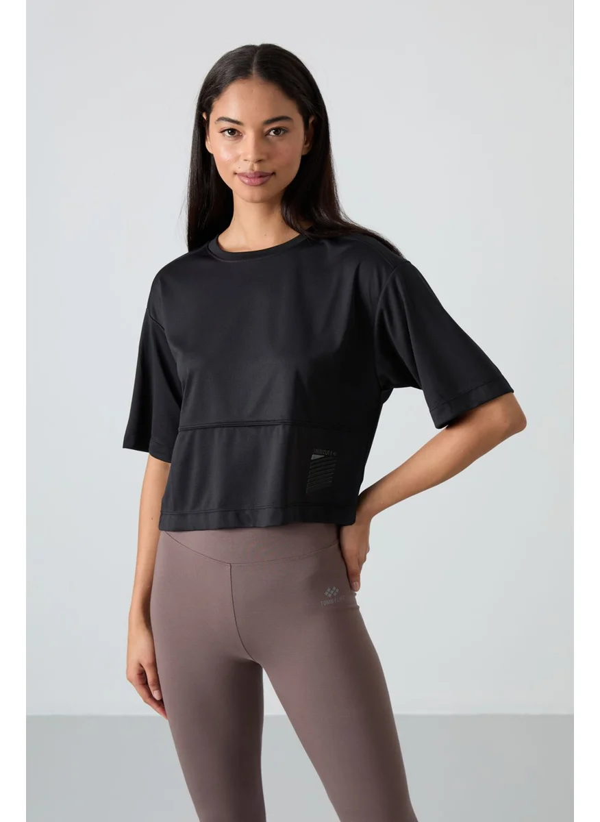 Tommy Life Black Polyester Breathable Textured Thin Flexible Oversize Fit Performance Women's T-Shirt - 97284
