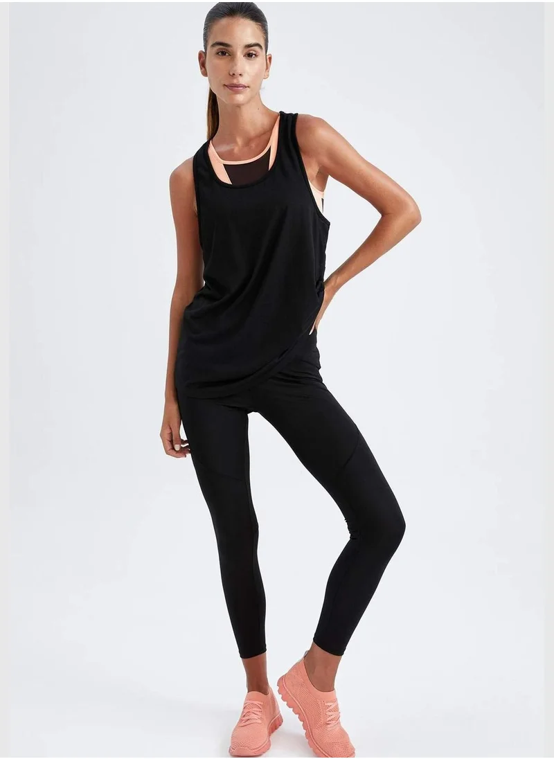 ديفاكتو Woman Crew Neck Knitted Athlete