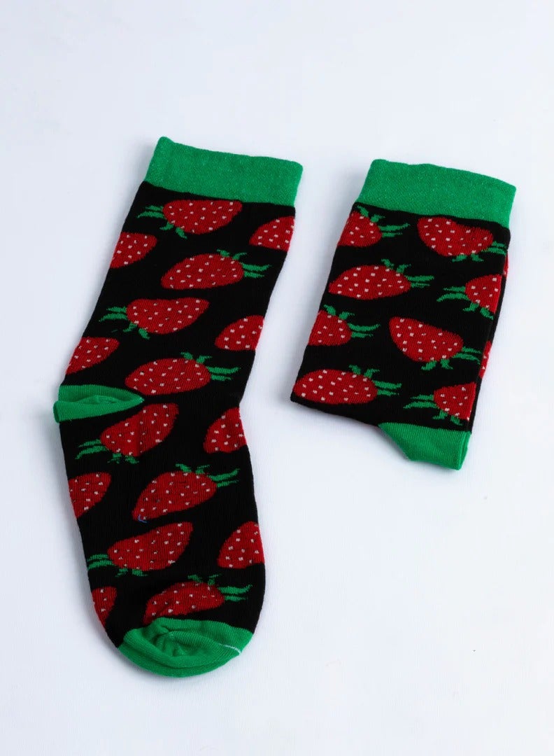 جوارب الفراولة – جوارب ممتعة ومريحة بطابع الفواكه للرجال والنساء والأطفال، مثالية لأجواء الصيف