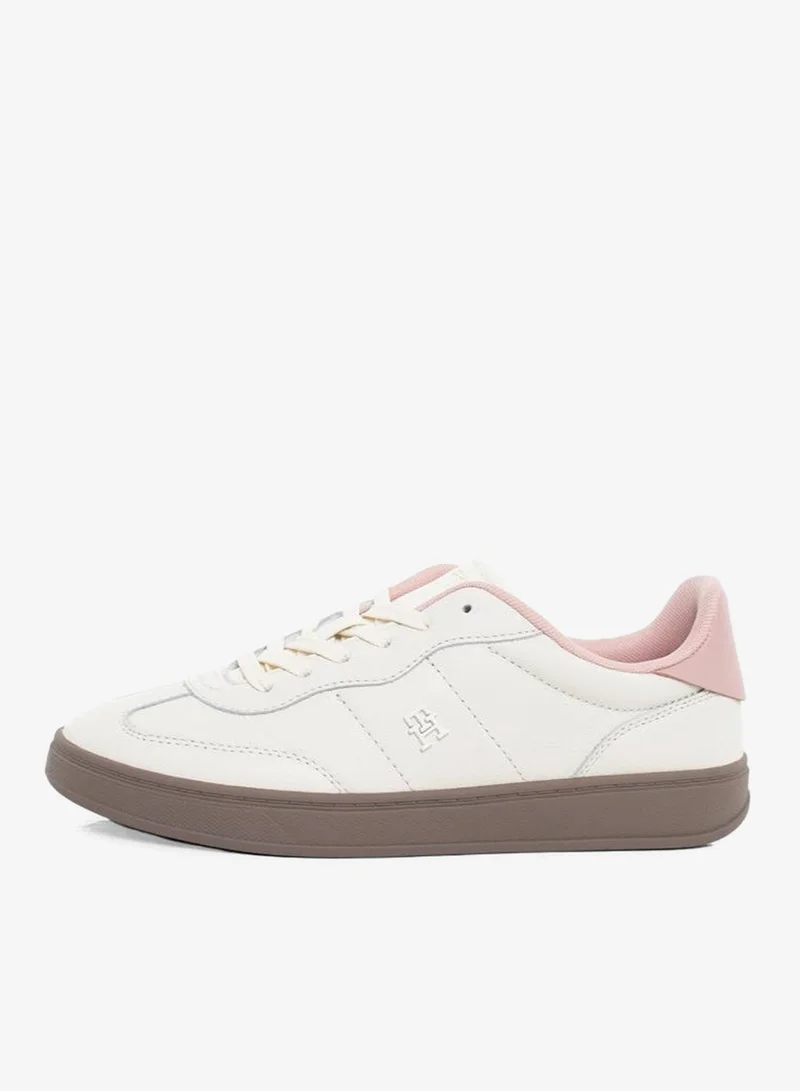 Premium Heritage Low Top Sneakers