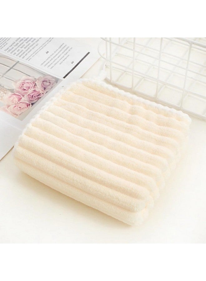 لينير منشفة حمام من الألياف الدقيقة LINEAR/منشفة حمام/مناشف من الألياف الدقيقة للحمام بحجم كبير/منشفة حمام للرجال والنساء/تصميم البطانة/300 جرام لكل متر مربع (140 سم × 70 سم) (بطانة كريمية) - Image 1