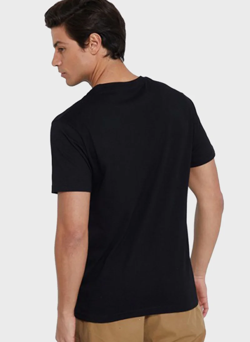 Aeropostale Graphic Crew Neck T-Shirt