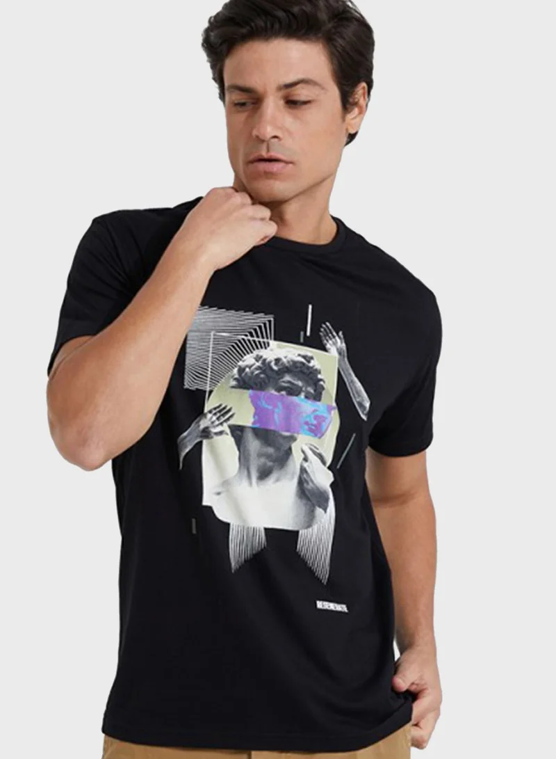 Aeropostale Graphic Crew Neck T-Shirt