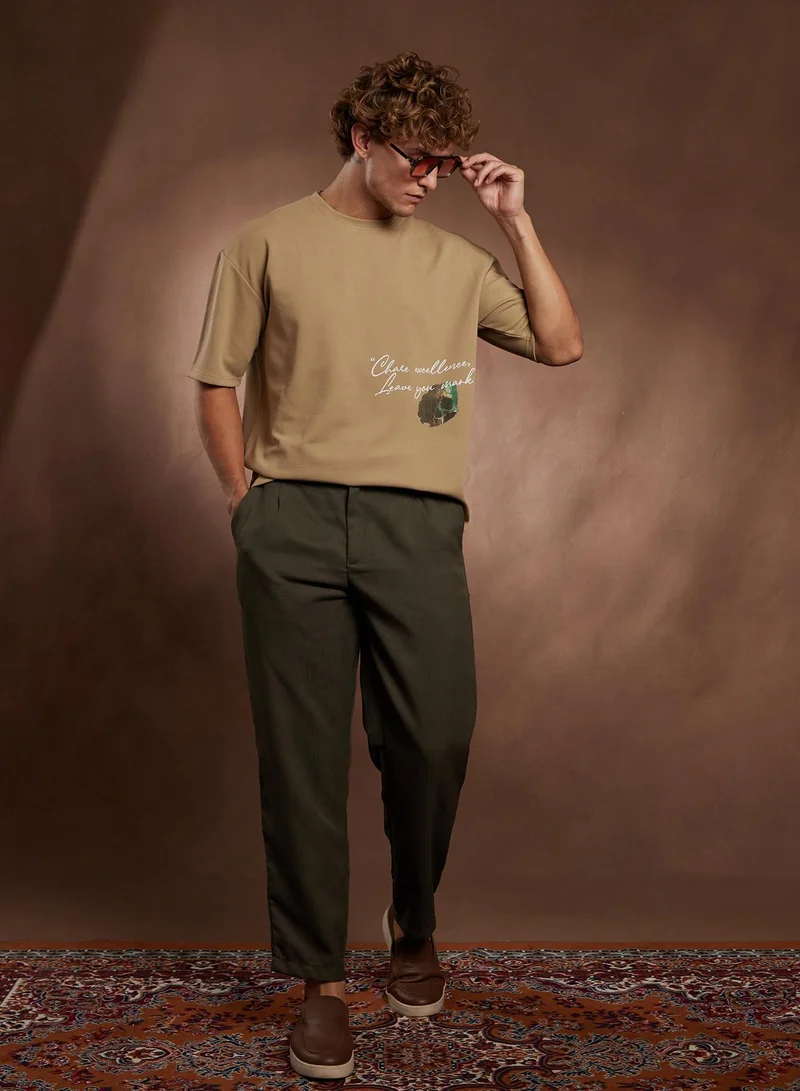 Campus Sutra Campus Sutra Men's Khaki Beige Boxy Grecian-Modernism T-Shirt For Casual Wear | Crew Neck | Short Regular Sleeves | Pull On Closure | T-Shirt Crafted With Comfort Fit For Everyday Wear