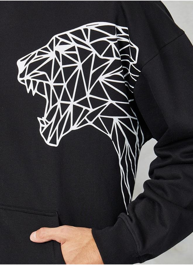 Tiger Placement Print Oversized Fleece Hoodie - pzsku/Z893239DF6058A121882AZ/45/_/1732177301/c5b6e400-6212-4c42-b8f6-b98de29d40b8