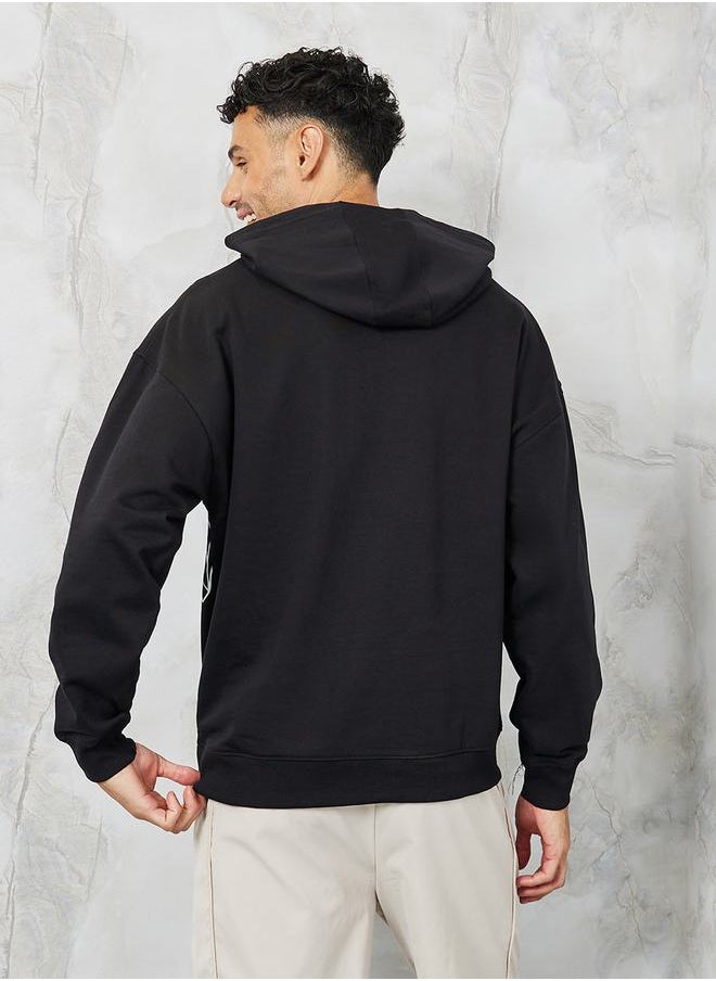 Tiger Placement Print Oversized Fleece Hoodie - pzsku/Z893239DF6058A121882AZ/45/_/1732177302/21fd8902-684d-4358-b59f-9f864c234bd7