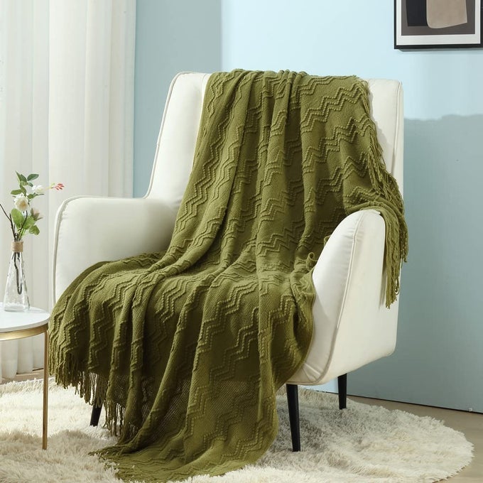 KNITTED DECORATIVE THROW BLANKET FOR COUCH SOFA CHAIR BEDSOFT WARM COZY LIGHT WEIGHT FOR SPRING SUMMER FALL 50X60 AVOCADO GREEN CHRISTMAS GREEN
