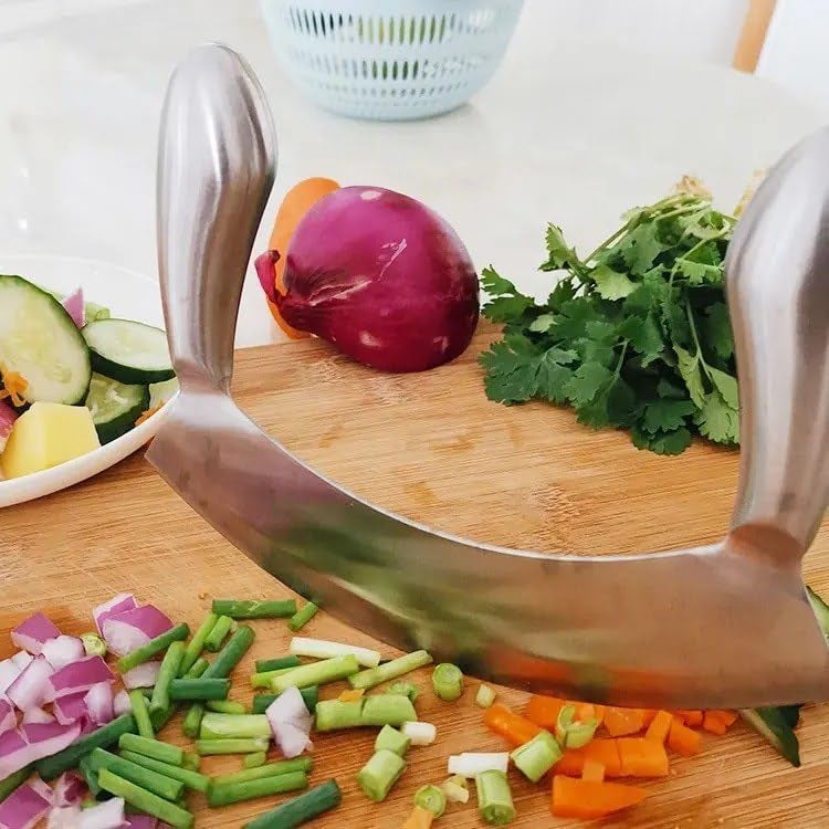 SANGOZ قاطع بيتزا سانوغز المحترف من الفولاذ المقاوم للصدأ، سكين فرامة الثوم، قاطع بيتزا بمقبض مزدوج، شفرات حادة متعددة الاستخدامات، قاطع فواكه وخضروات، سكين فرامة بيتزا، فضي، 1 قطعة - Image 5