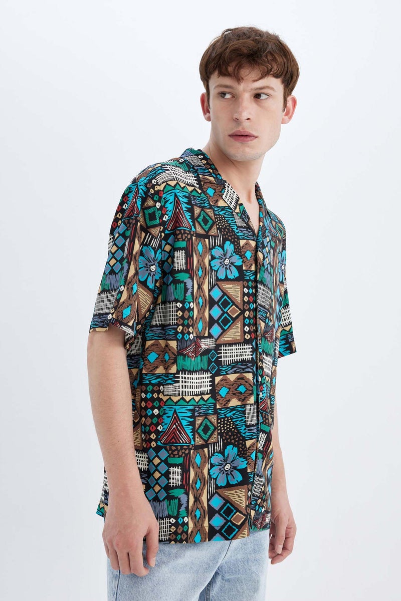 DeFacto Man Regular Fit Printed Viscose Short Sleeve Shirt  - Image 5