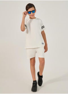 Styli Striped Sleeve Trim Round Neck T-Shirt and Shorts Set  - Image 1