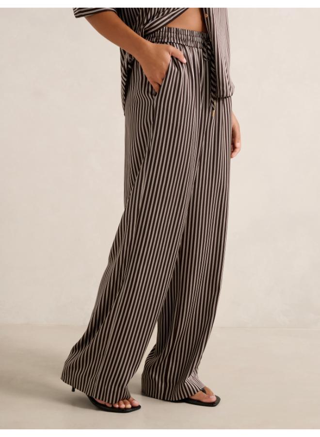 forever new Jenna Drawstring Wide Leg Pant - Image 3