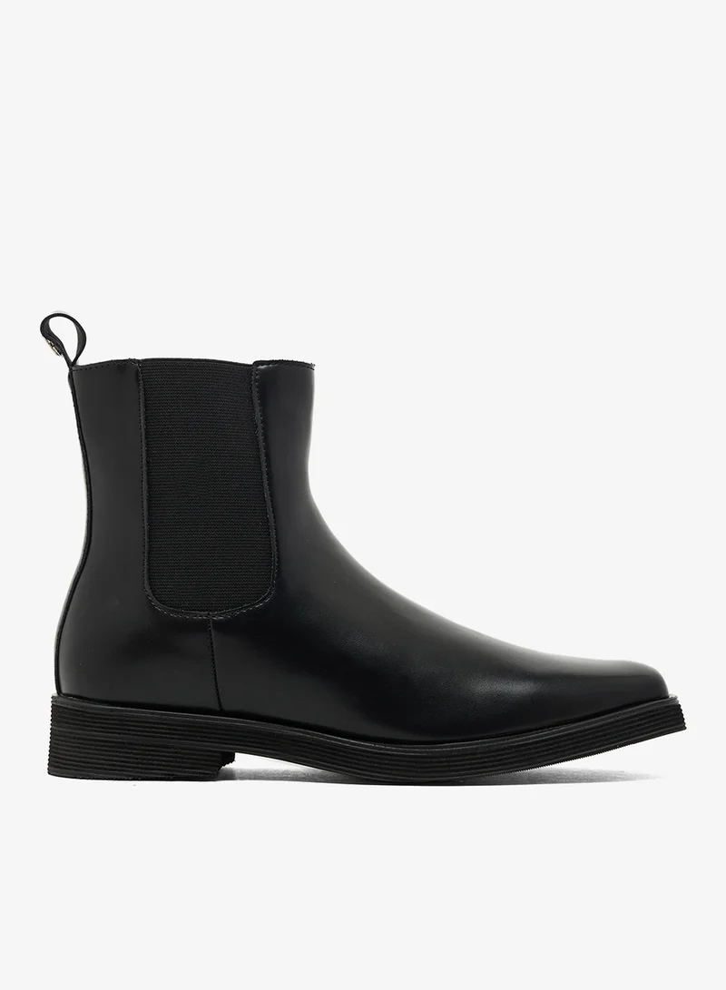 ايلا Block Heel Chelsea Boots