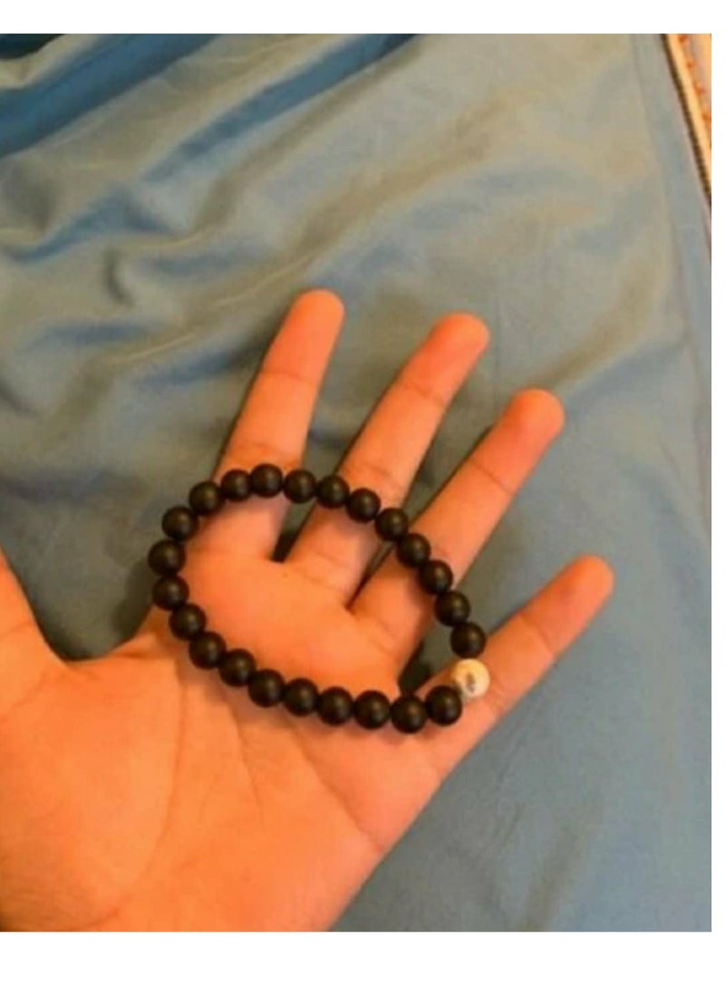 RA accessories Unisex Elegant Shape Bracelet Of  Black Onyx Stones & Turquoise Off-White - Image 1