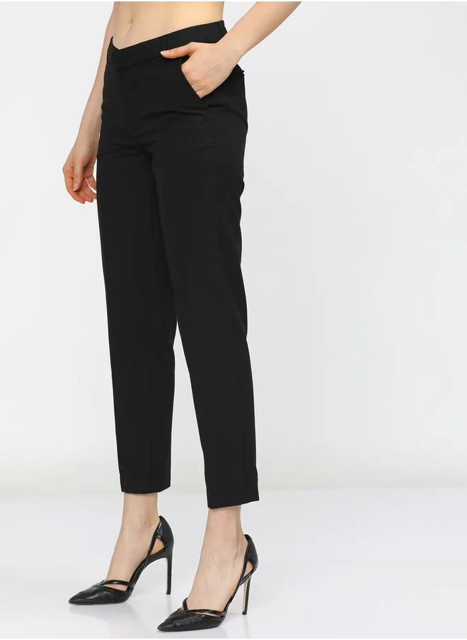 Tokyo Talkies Solid Mid Rise Crop Trousers by Styli