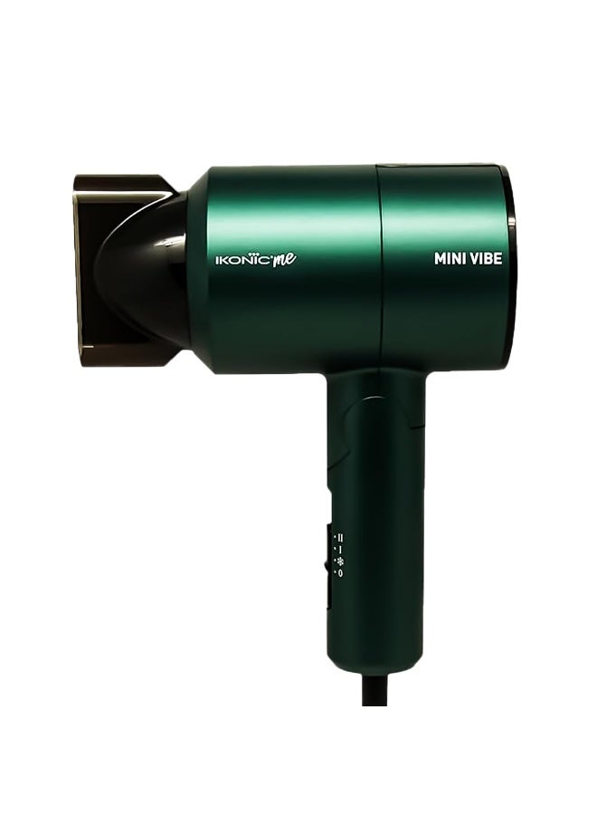 أي كونيك مجفف شعر أيكونيك ميني فايب، لون زمردي، 1200 واط مع إعدادين للسرعة، وظيفة الهواء البارد، مقبض قابل للطي، حماية من الحرارة الزائدة، تصميم مدمج مناسب للسفر، مناسب لجميع أنواع الشعر - Image 1