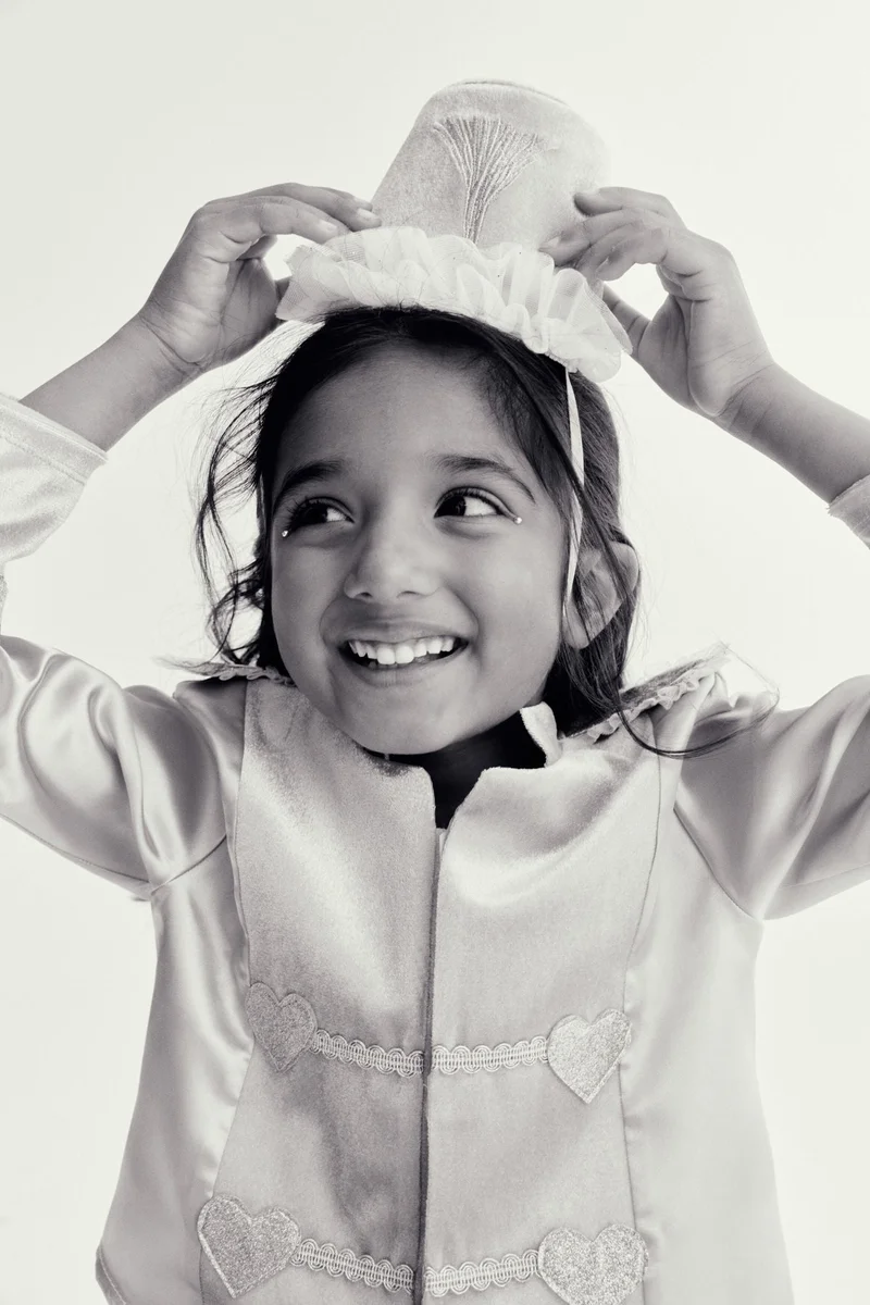 اتش اند ام طقم زي تنكري بتصميم ملابس السيرك من قطعتين