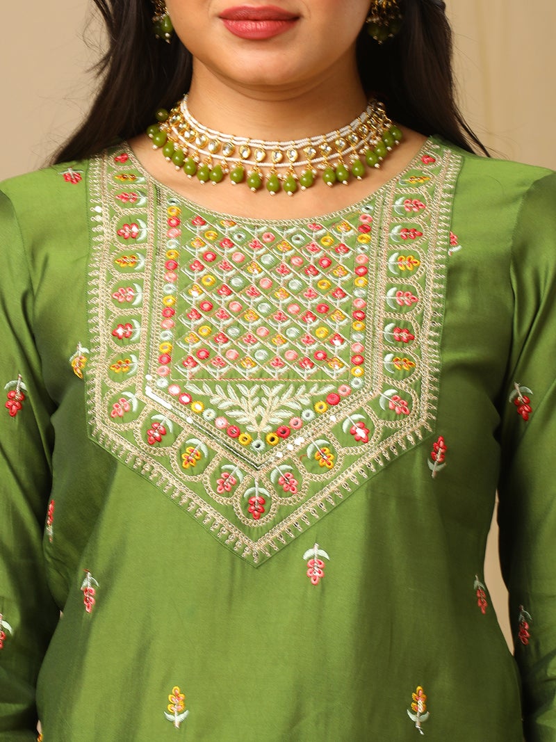 globus Globus Women Floral Embroidered Regular Thread Work Kurta With Sharara & With Dupatta - Image 4
